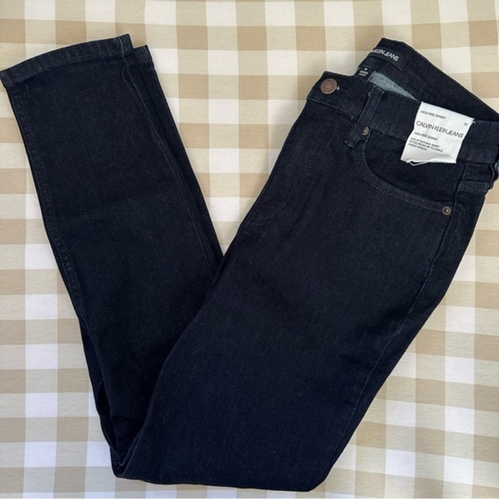 NWT Calvin Klein Jeans Women’s Dark Denim Size 30 high rise skinny